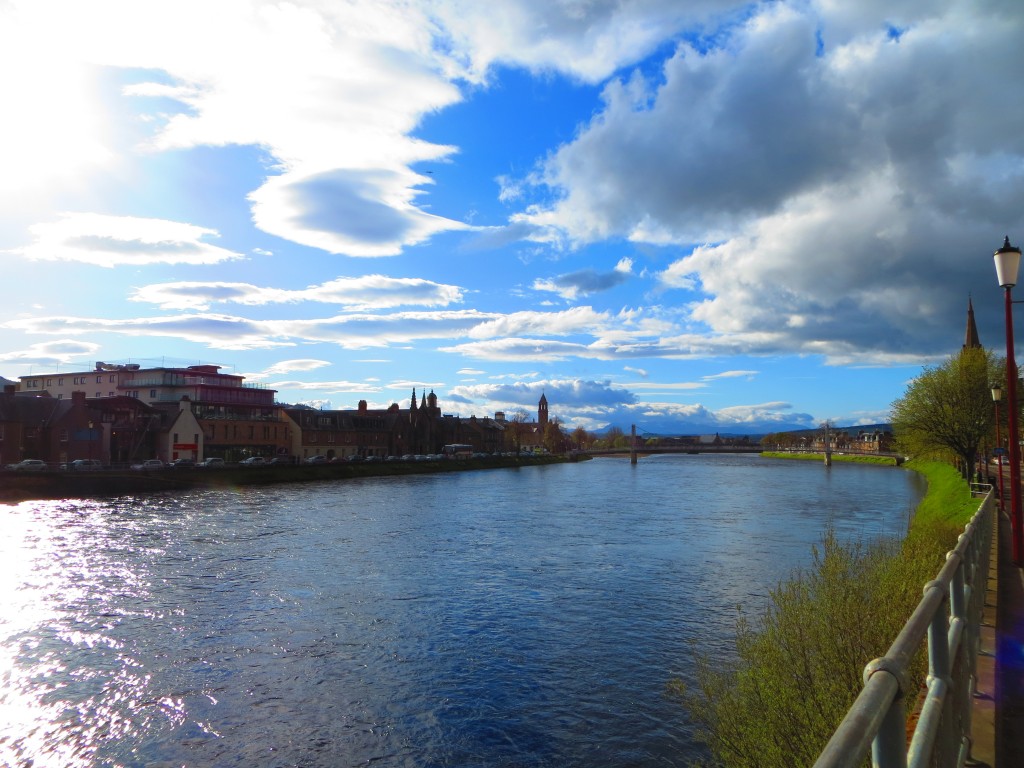la river Ness - Inverness